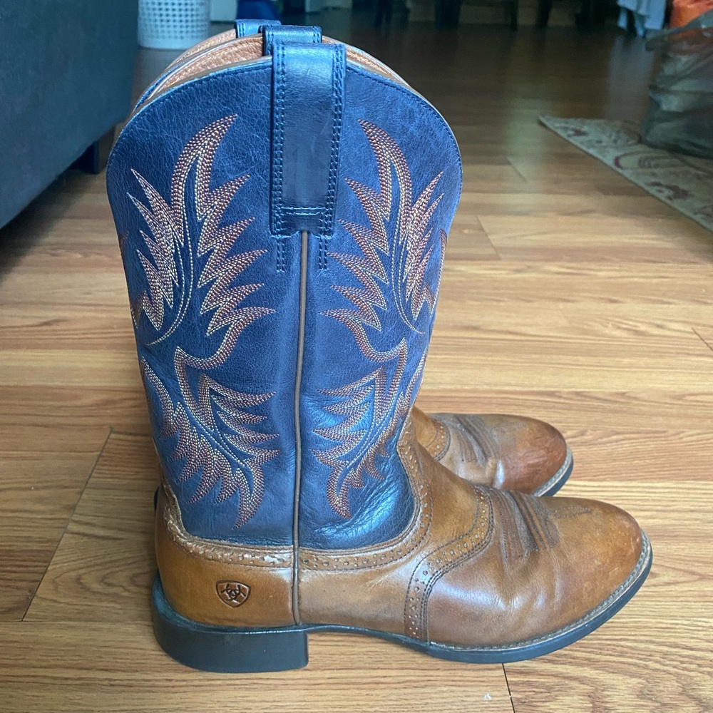ARIAT Heritage Stockman Brown & Dark Blue Round Toe Boots